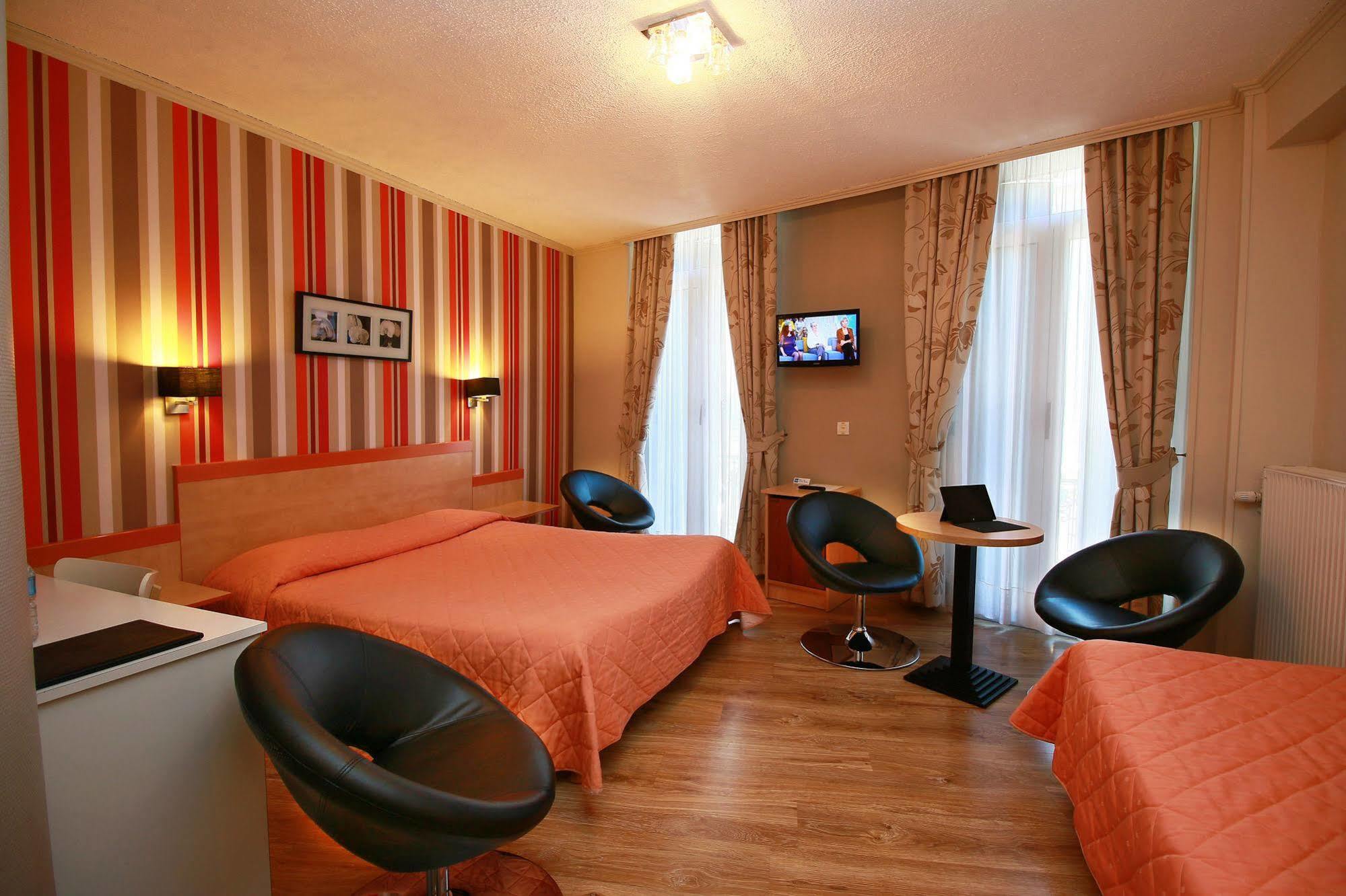 Hotel Panoramic Bagnères-de-Luchon Eksteriør bilde