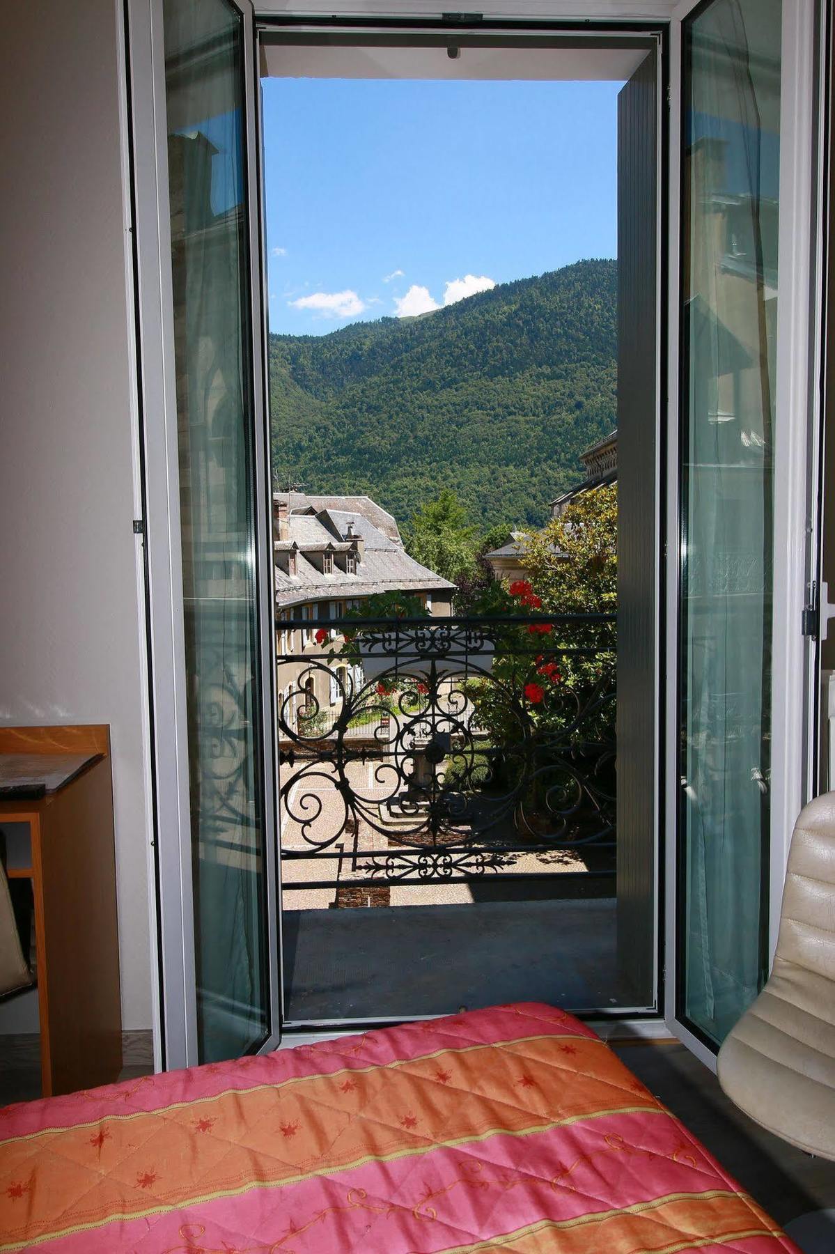 Hotel Panoramic Bagnères-de-Luchon Eksteriør bilde