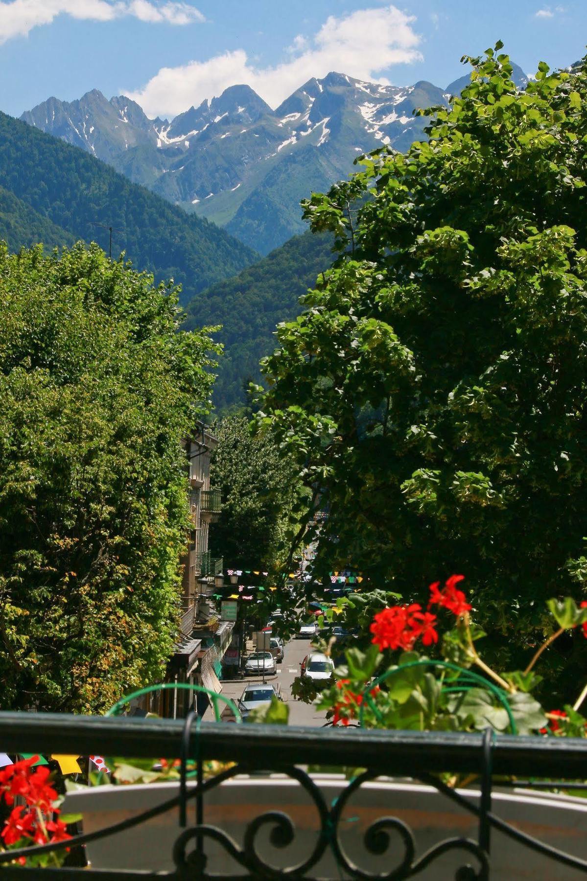 Hotel Panoramic Bagnères-de-Luchon Eksteriør bilde